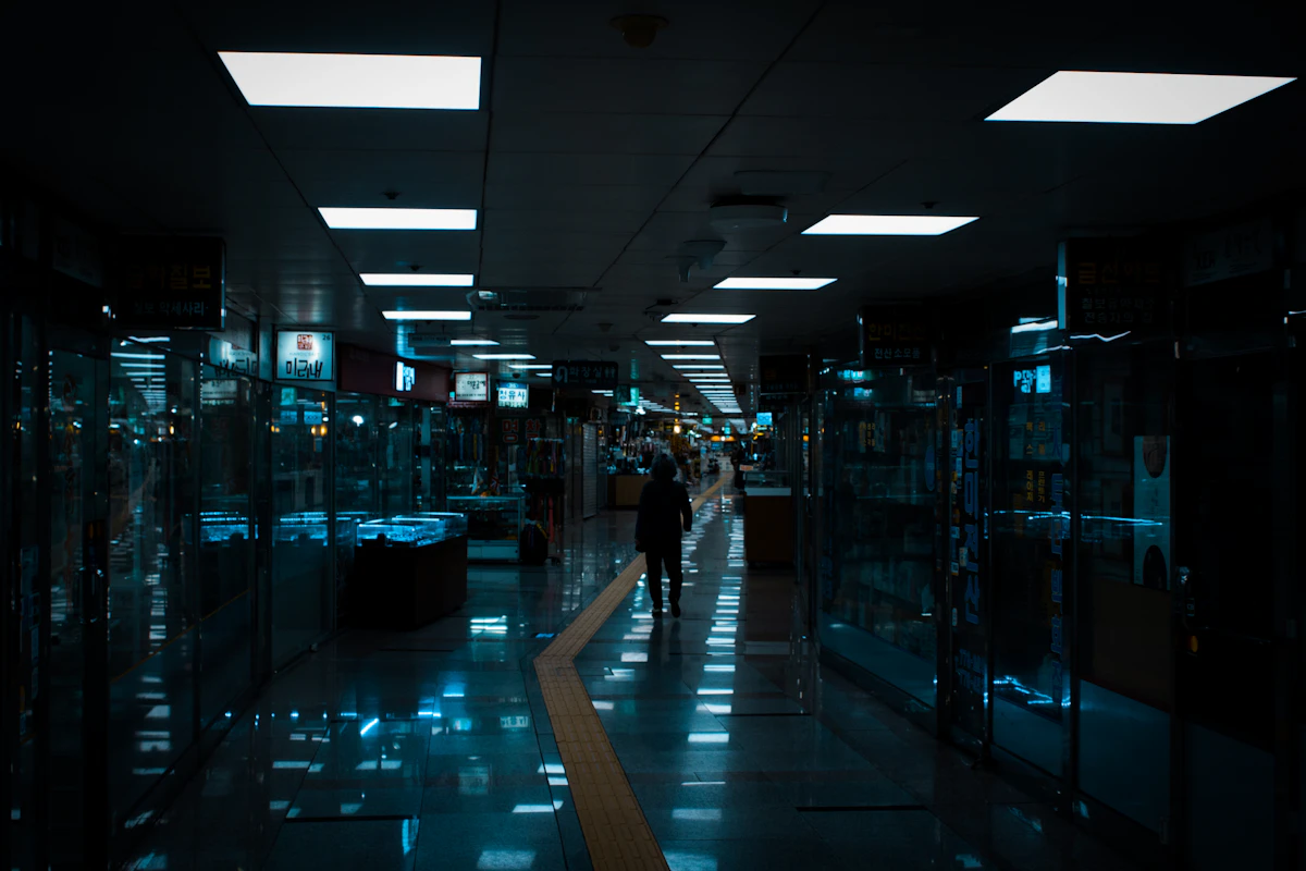 Sala de servidores donde el acceso físico es un vector de ataque para la vulnerabilidad del kernel de Linux.